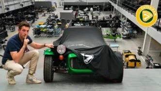 the gloved driver - Caterham